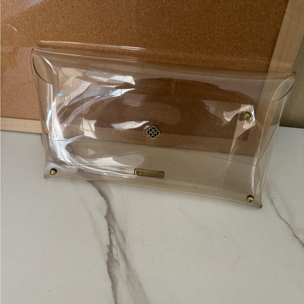 Kendra Scott clear clutch